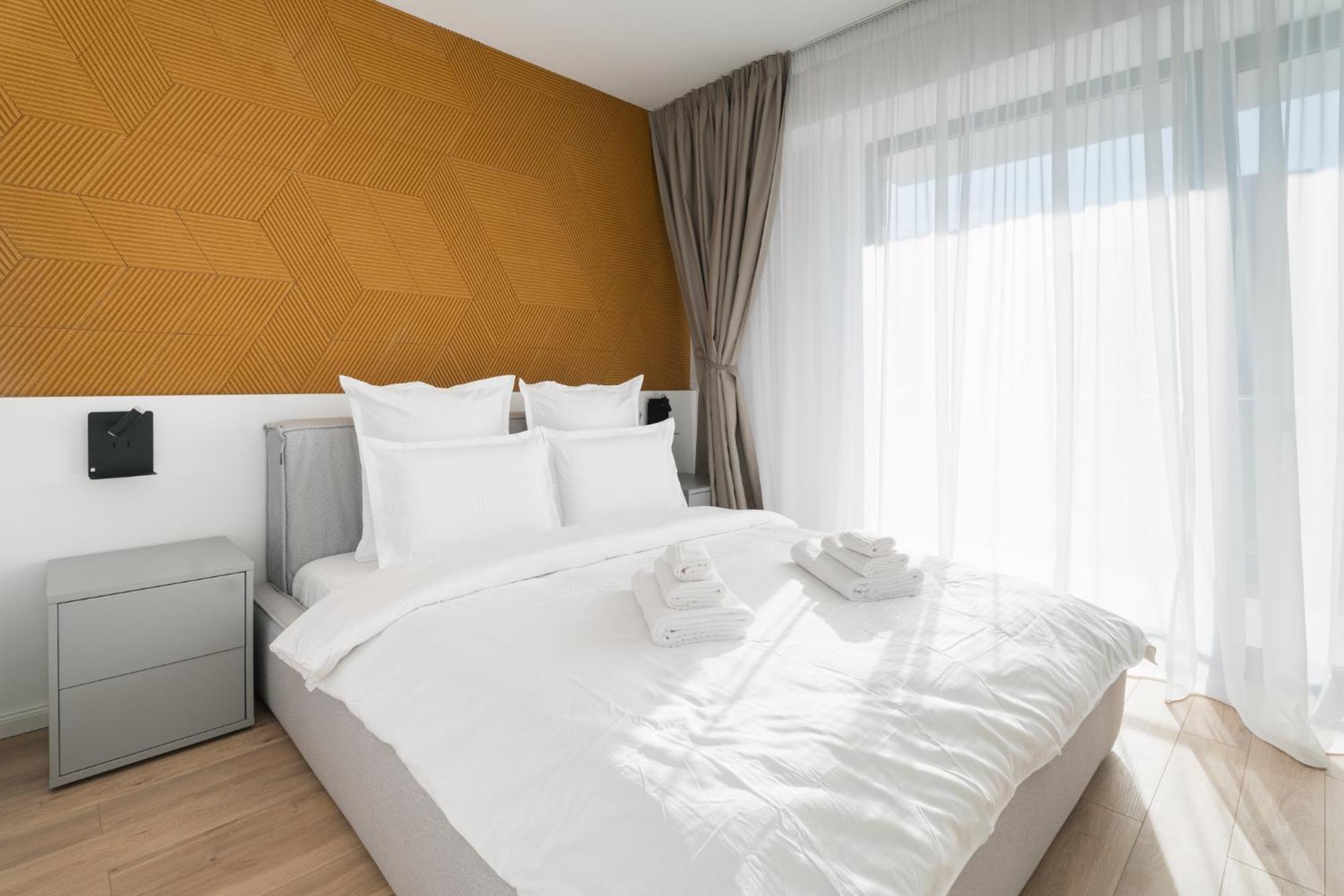 Flow Apartment 1 Bedroom With Parking Κλουζ-Ναπόκα Εξωτερικό φωτογραφία