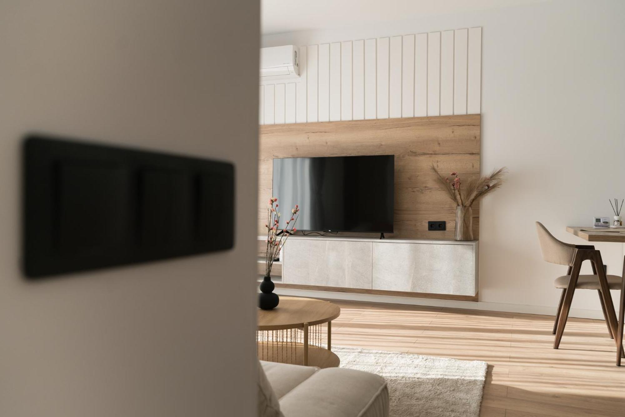 Flow Apartment 1 Bedroom With Parking Κλουζ-Ναπόκα Εξωτερικό φωτογραφία